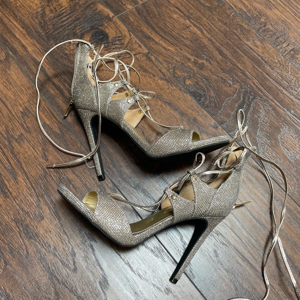 Women’s Guess Gold Fabric Heels
